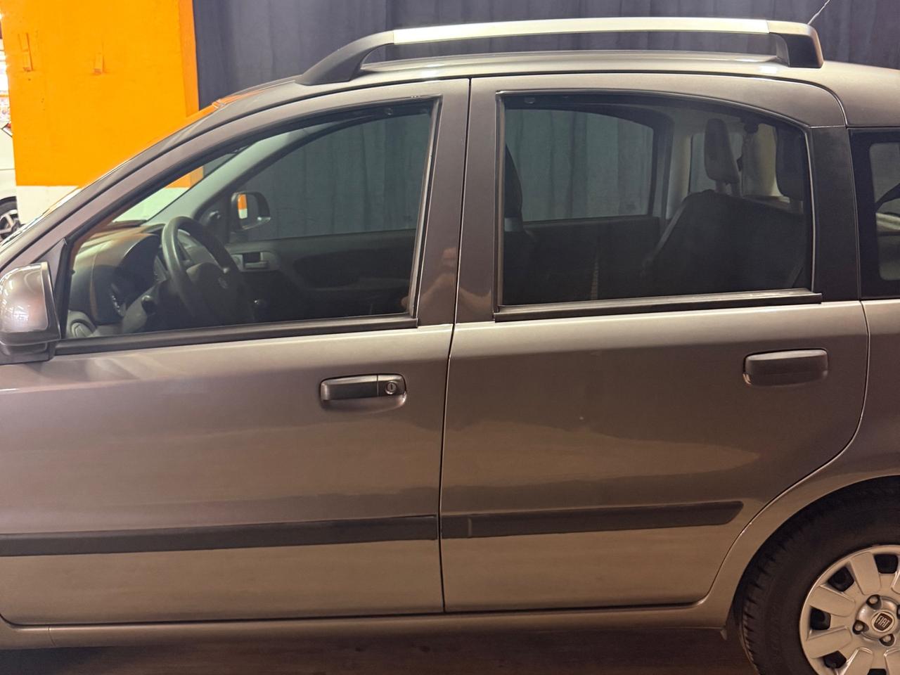 MERAVIGLIOSA FIAT PANDA CON SOLI 77.061 KM