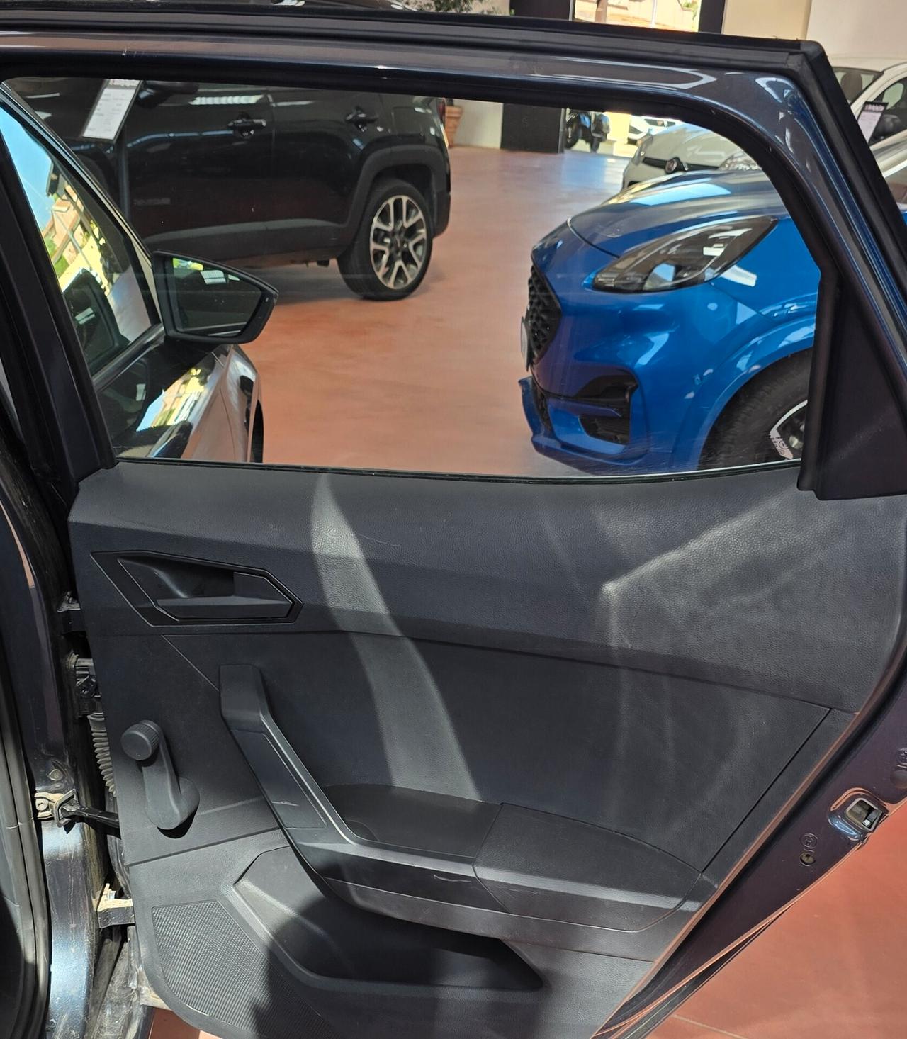 Seat Ibiza 1.0 TCe 95 CV Style – Compatta, Dinamica e Tecnologica