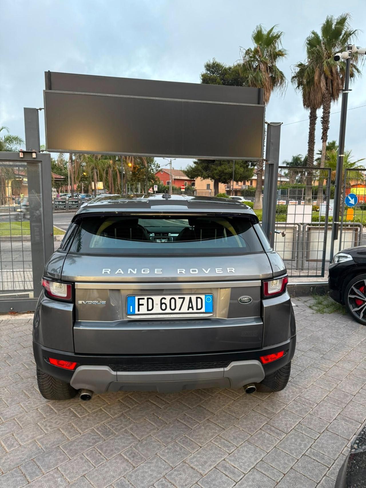 Land Rover Range Evoque 2.0 TD4 150 CV 5p. SE