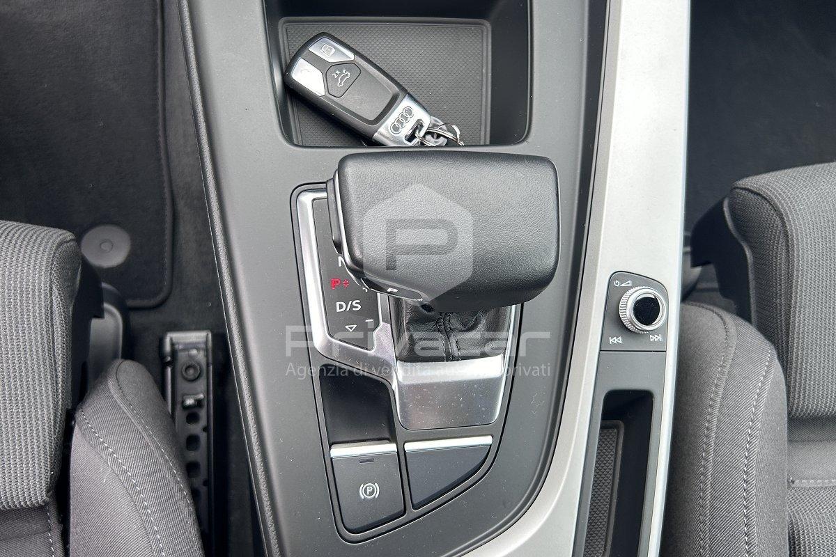 AUDI A4 Avant 40 TDI quattro S tronic S line edition