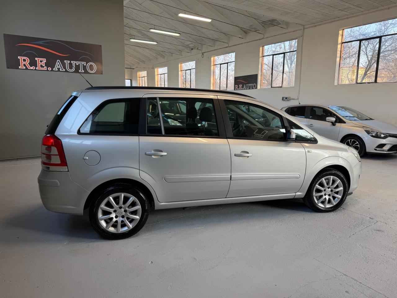 Opel Zafira 1.6 16V ecoM 94CV Cosmo