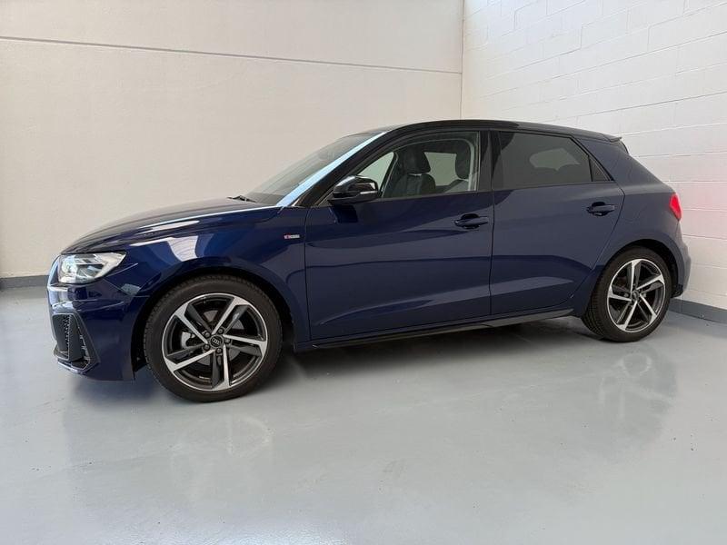 Audi A1 SPB 30 TFSI Black Edition S-line + C.Play + Led