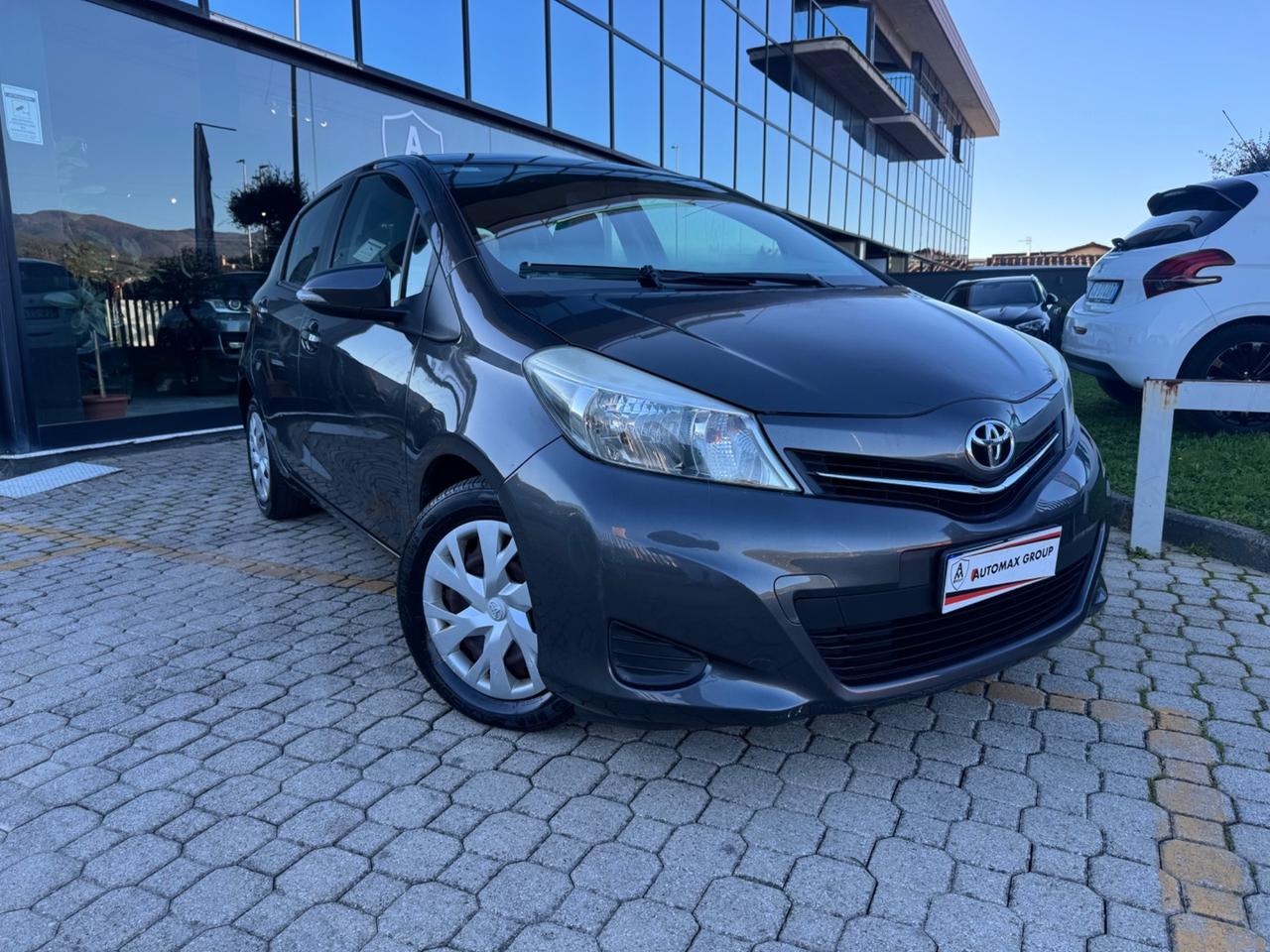 Toyota Yaris 1.0 5 porte Lounge