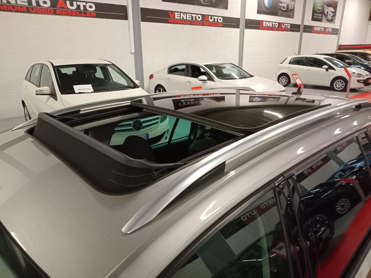 Volkswagen Golf 1.6 TDI 110 CV DSG 5p. Highline BlueMotion Technology