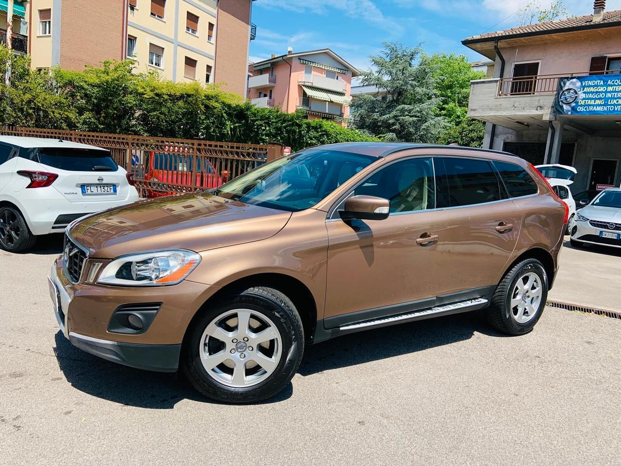 Volvo XC 60 XC60 2.4 D5 Summum