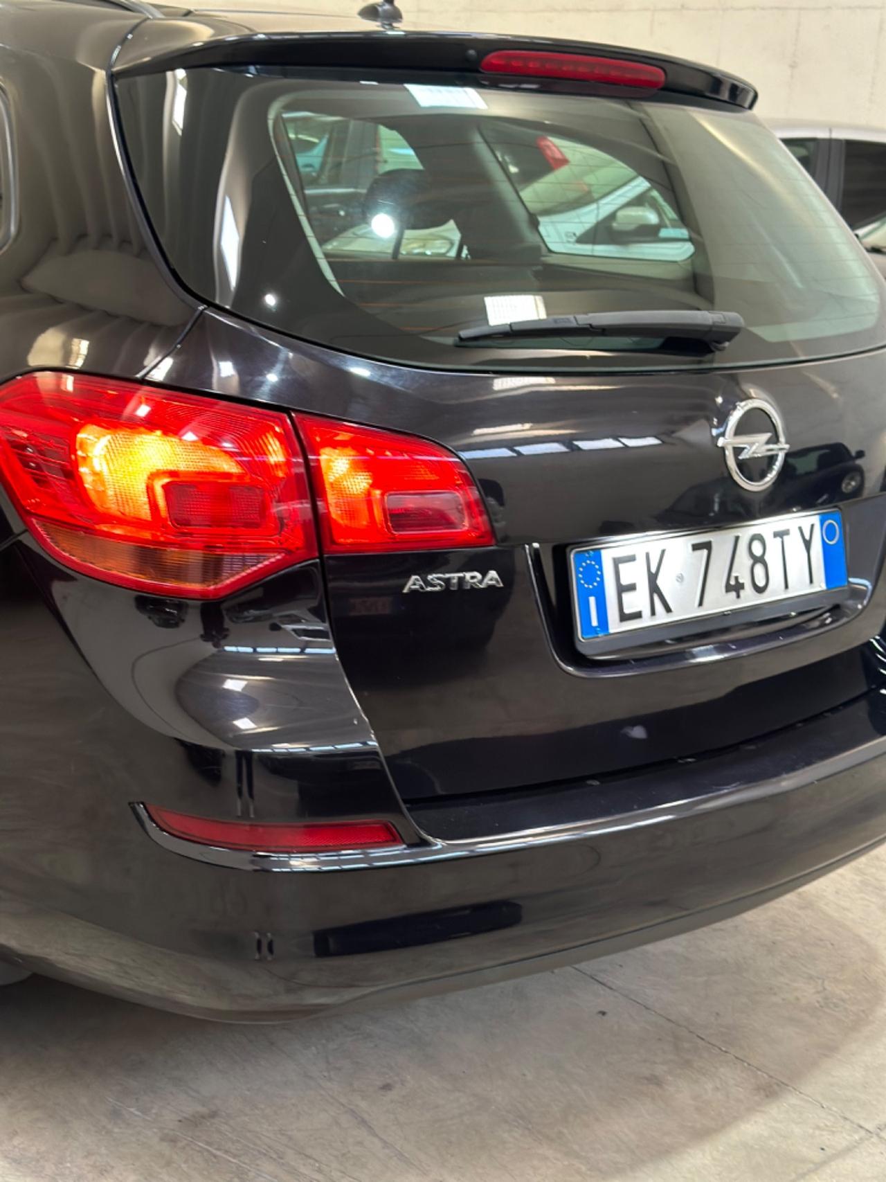 Opel ASTRA 1.7 CDTI 110CV 5P COSMO KMCERT GARANZ UNICOPR