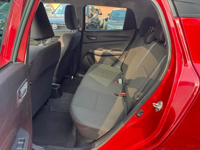 SUZUKI Swift 1.2 Hybrid Top