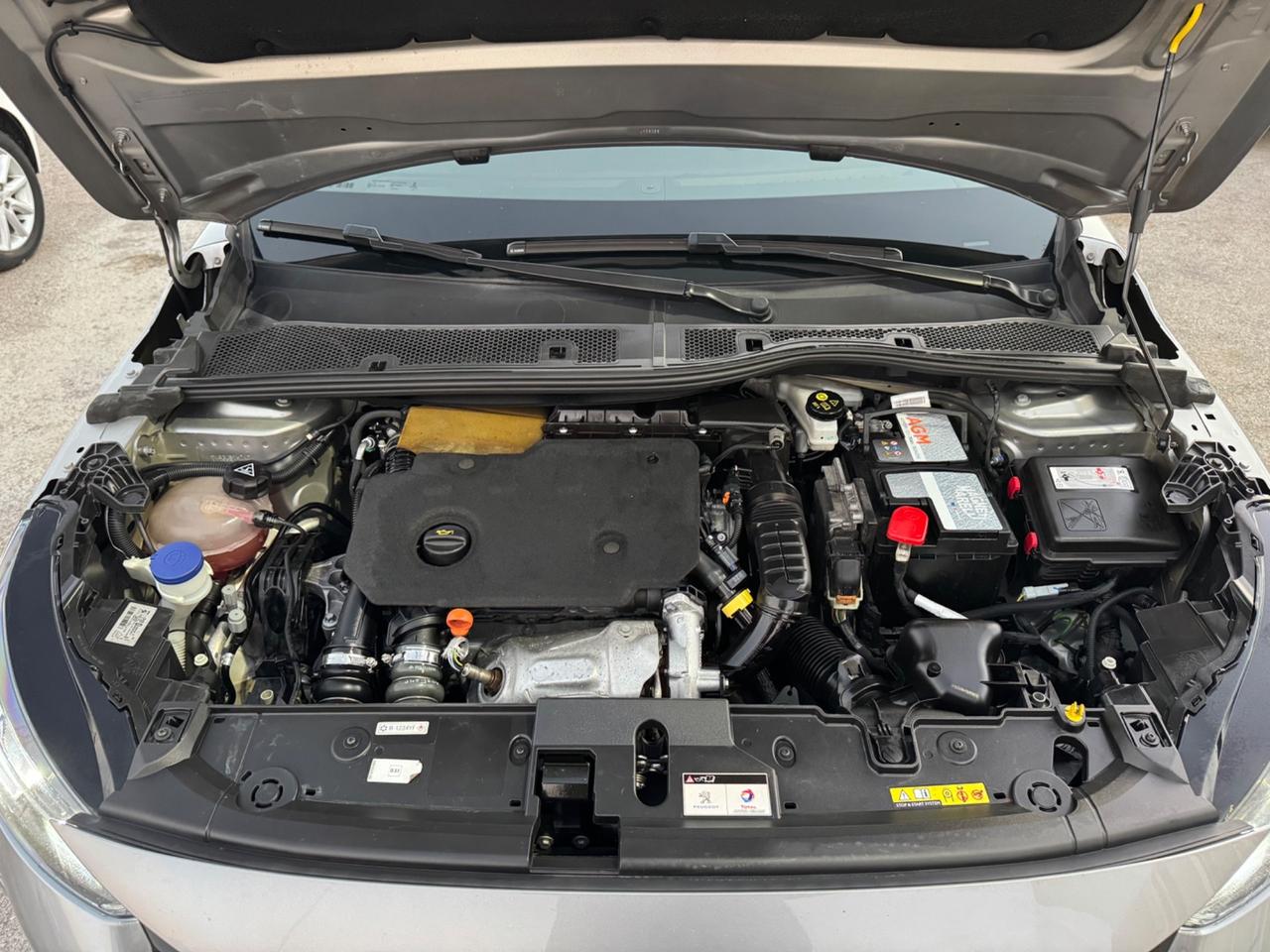Peugeot 208 1.5 BlueHDi 100 Allure NAVI PACK