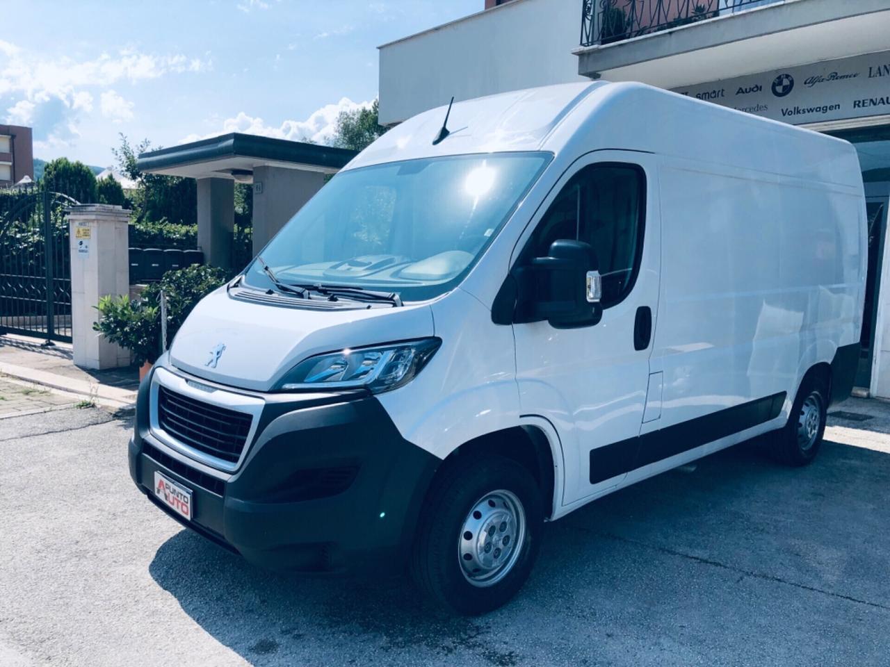 Peugeot Boxer 335 2.2 BlueHDi 140 S&S PC-TM Furgon