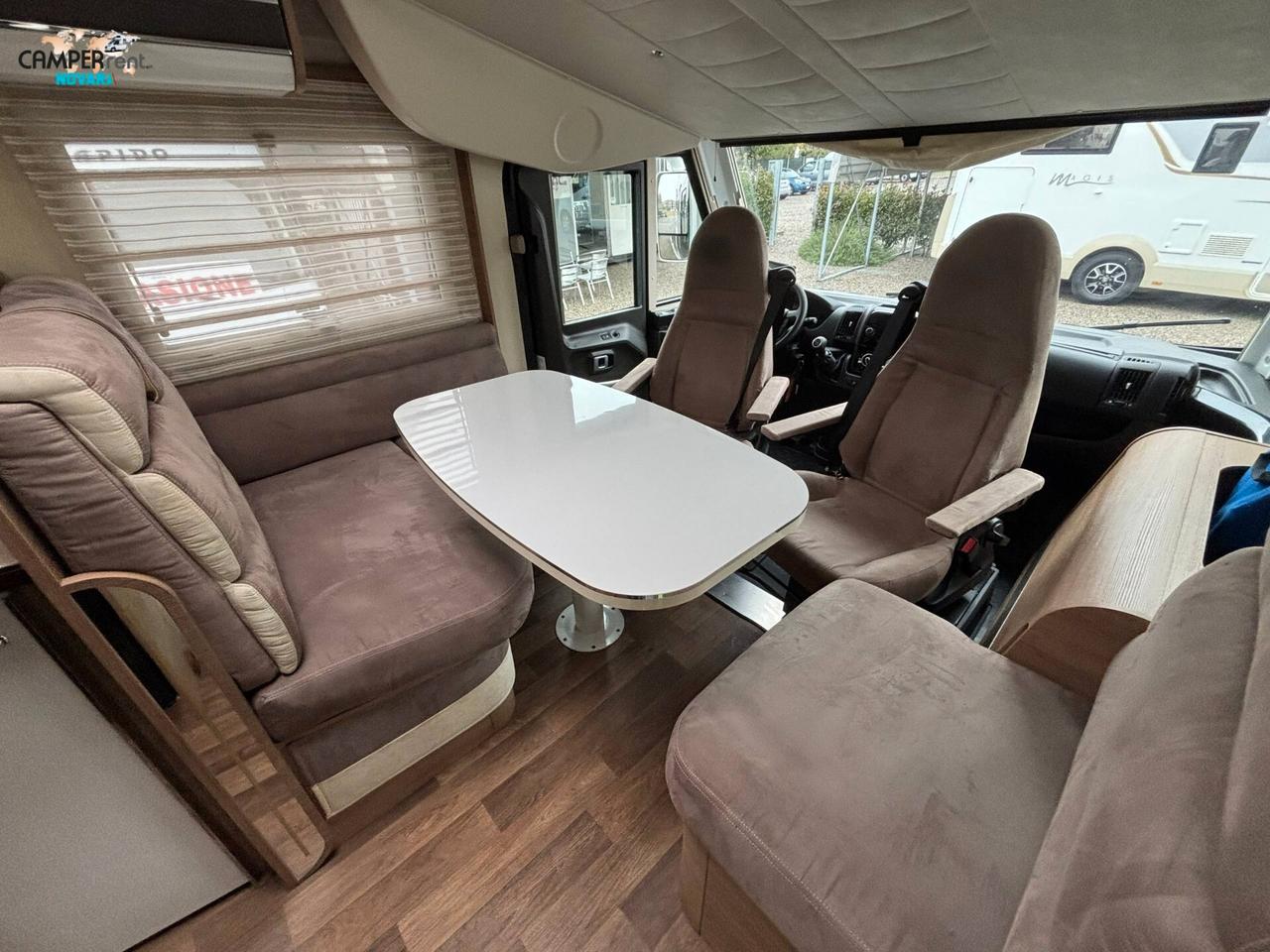 ELNAGH T-LOFT 530 SPECIAL EDITION - motorhome con letti gemelli in coda ed ampio garage