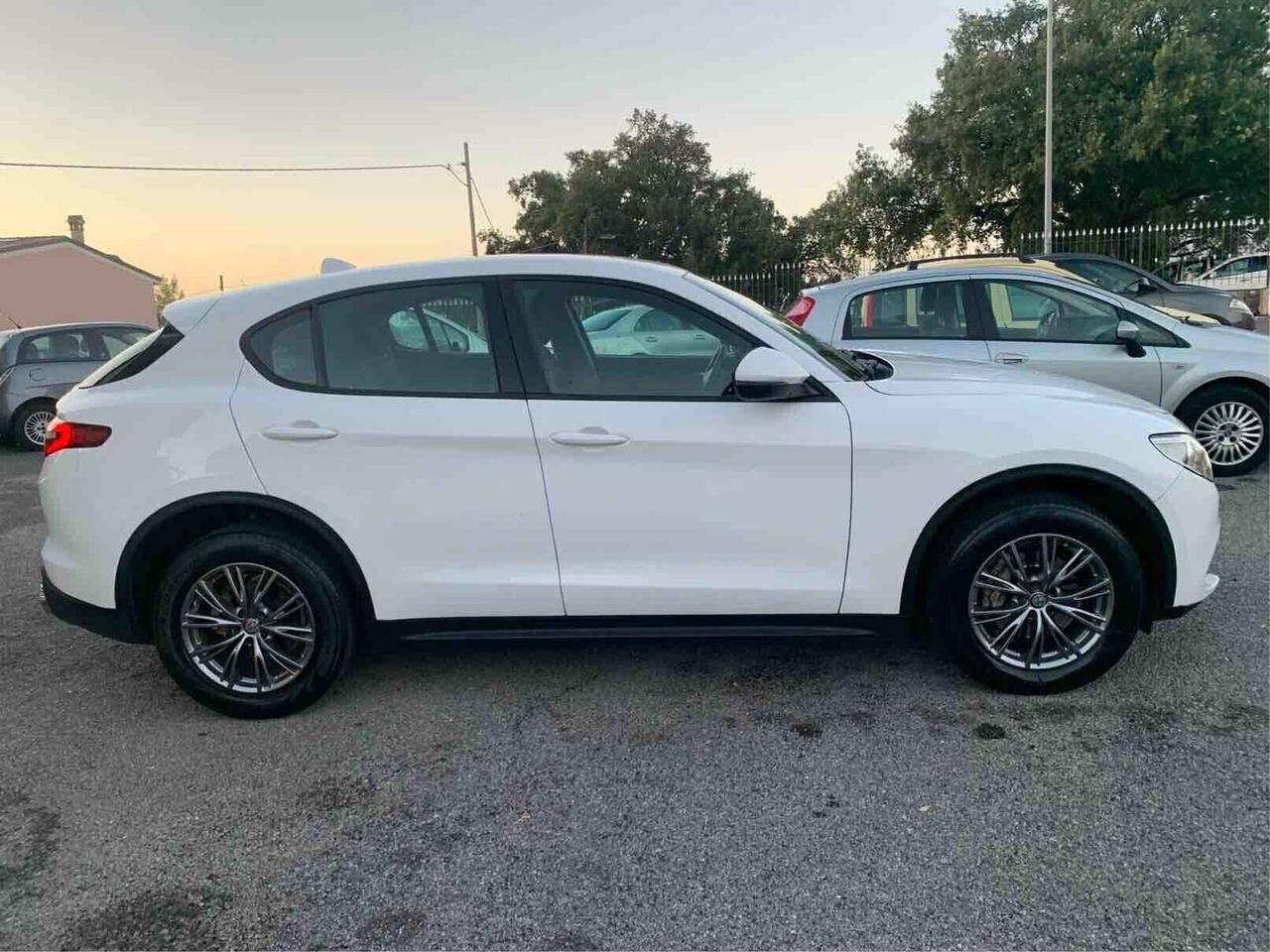 Alfa Romeo Stelvio 2.2 Turbodiesel 180 CV Q4