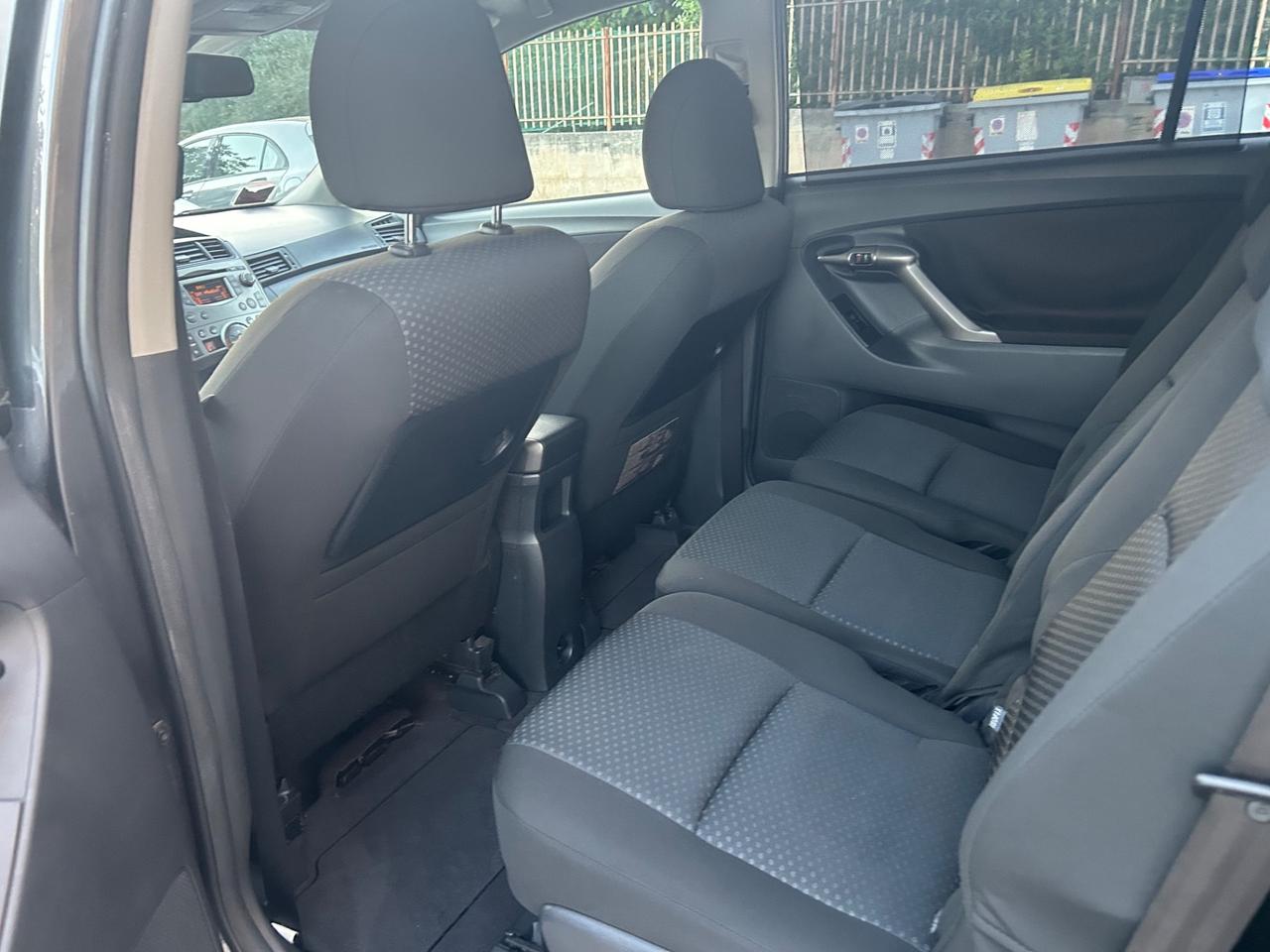 Toyota Verso 2.0 D tetto panoramico Euro5