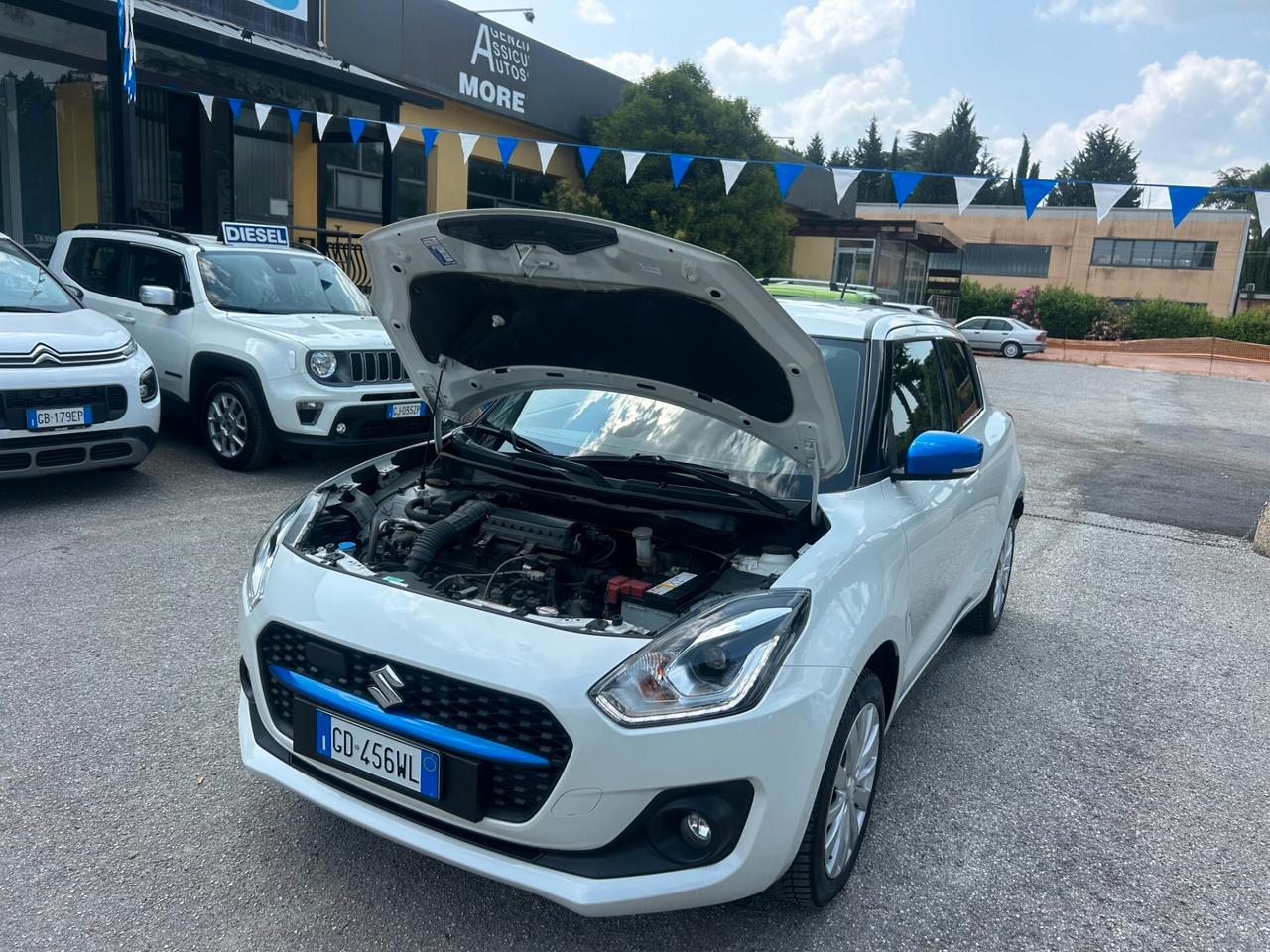 " UNA CHICCA " Suzuki Swift 1.2 Hybrid 4x4 AllGrip Top