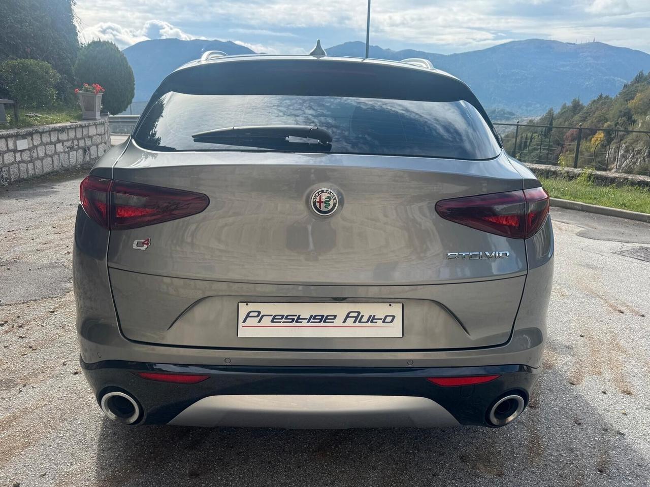 Alfa Romeo Stelvio 2.2 Turbodiesel 210 CV AT8 Q4 Ti
