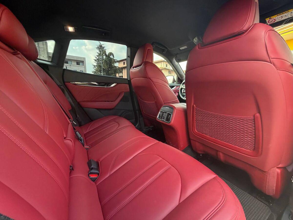 Maserati Levante 3.0 V6 Modena 350cv auto