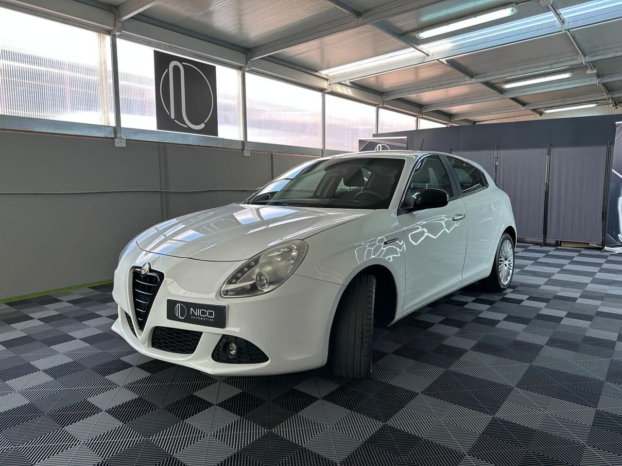 Alfa Romeo Giulietta 2.0 JTDm-2 140 CV Distinctive