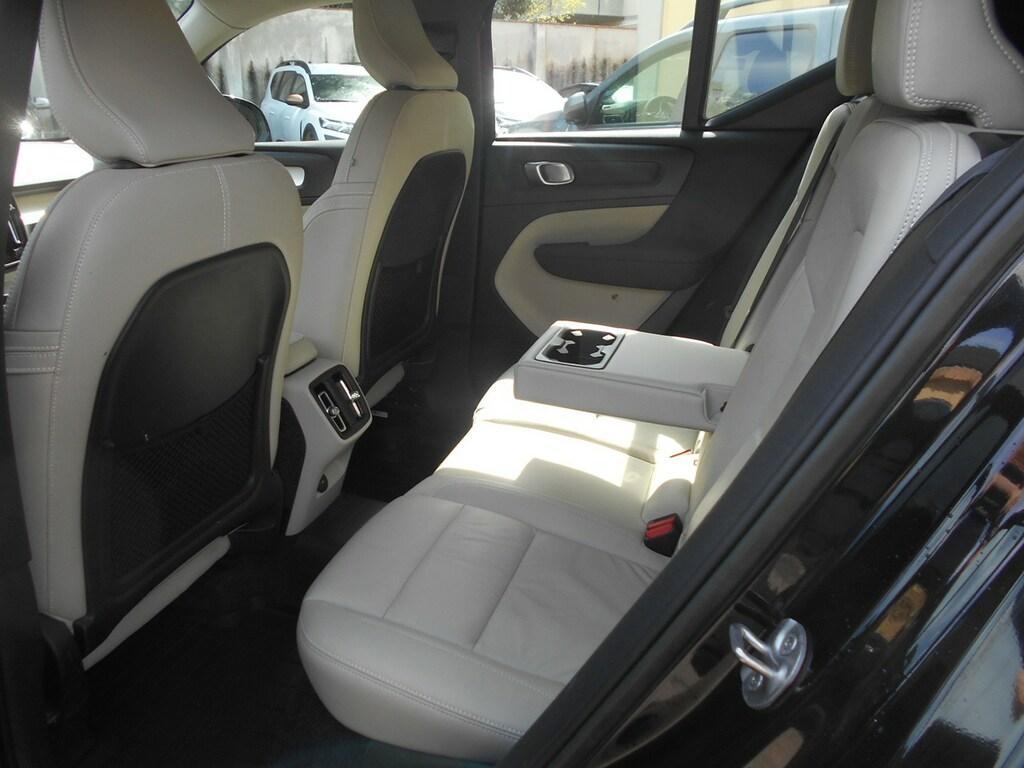 Volvo XC40 1.5 T2 Momentum Core Geartronic