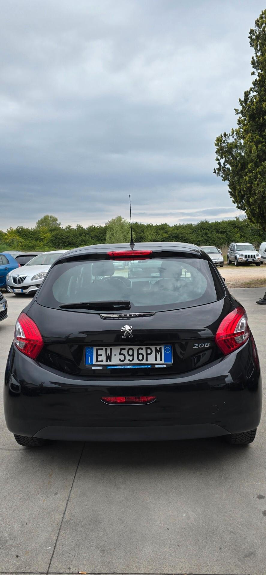 Peugeot 208 1.4 HDi 68 CV 5 porte Access