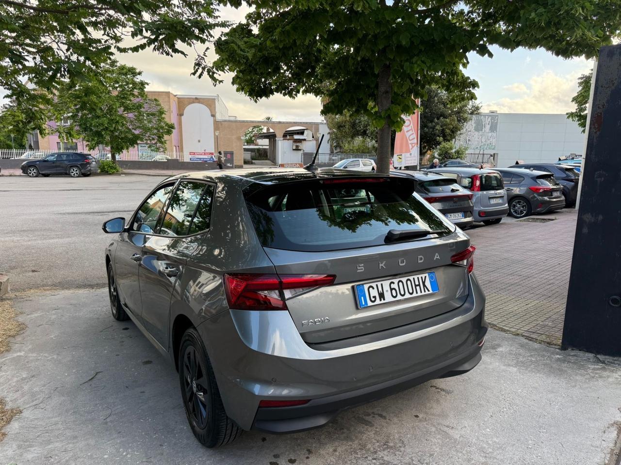 Skoda Fabia 1.0 km. 18.000!! TURBO BENZINA