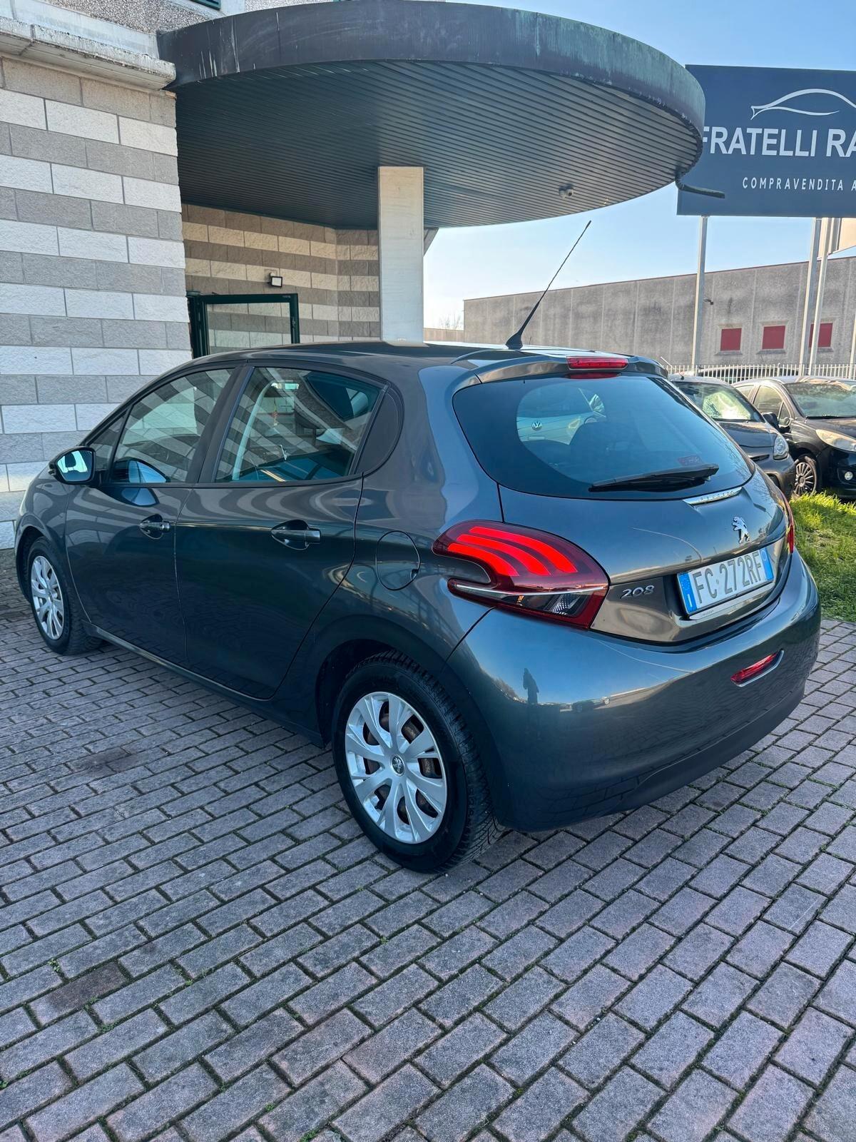 Peugeot 208 PureTech 82 5 porte Allure