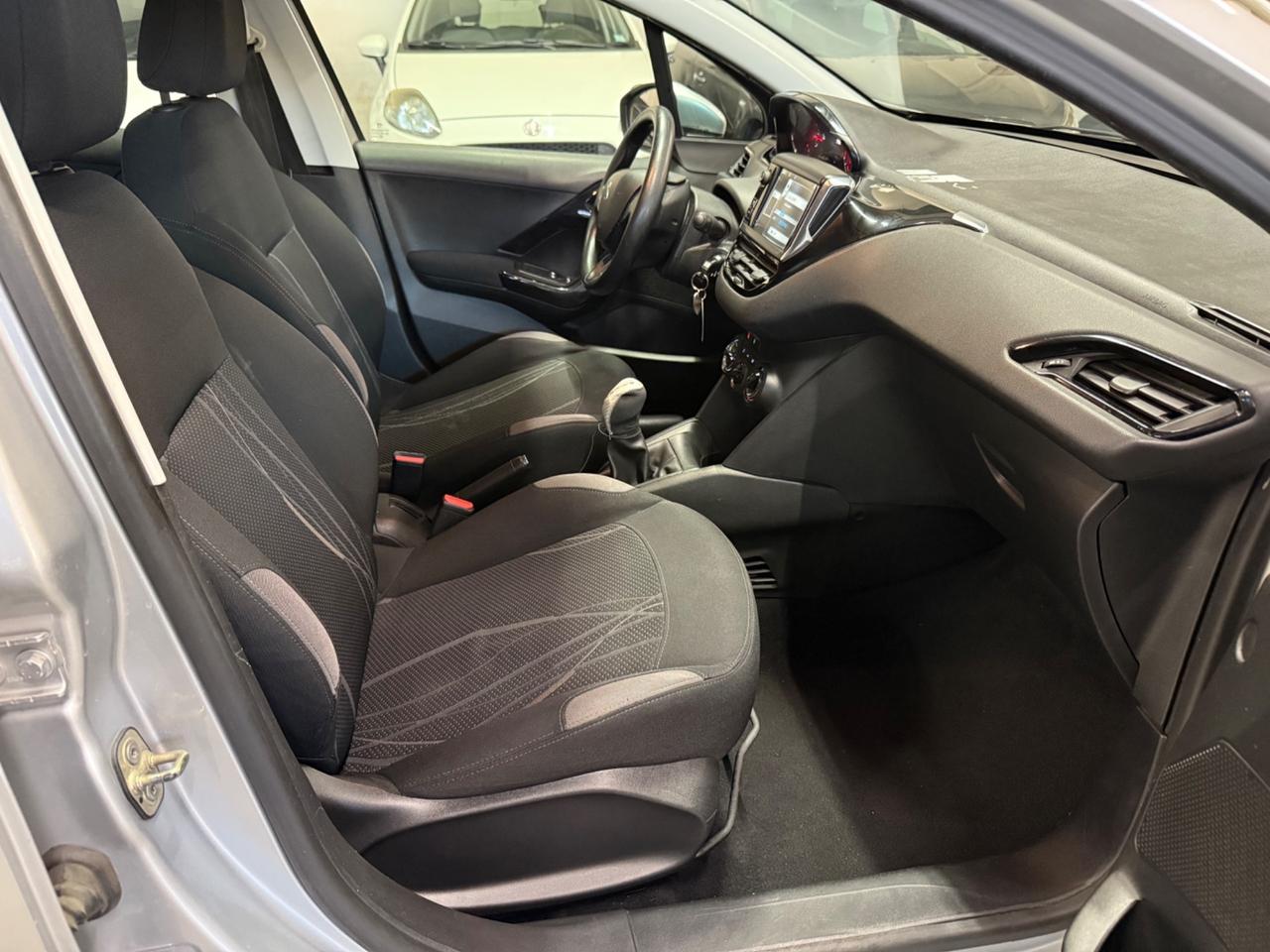 Peugeot 208 PureTech 82 5 porte Allure