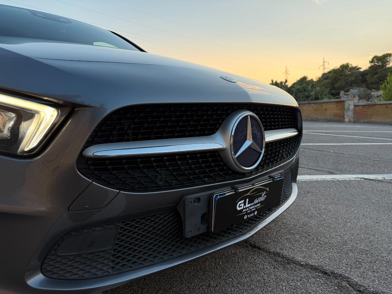 Mercedes A180 SPORT/1500 116CV/AUTOMATICA/VIRTUAL 10.25