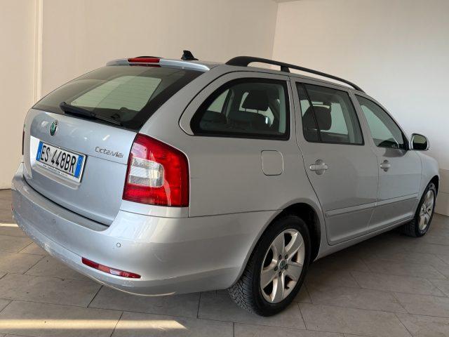SKODA Octavia 1.6 TDI CR F.AP. Wagon Elegance