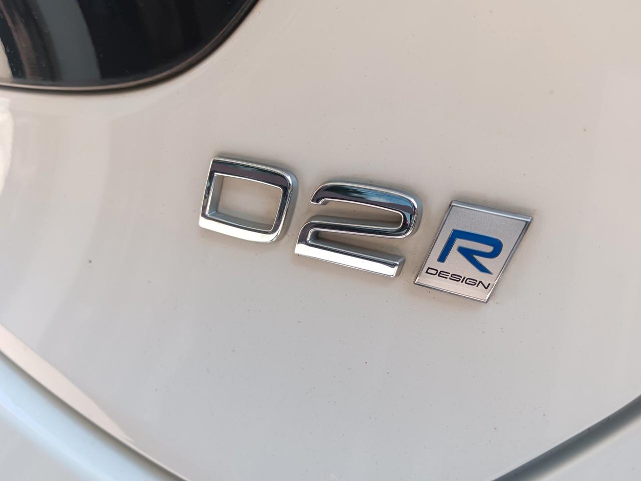 Volvo V40 2.0 D2 120CV R DESIGN NUOVISSIMA