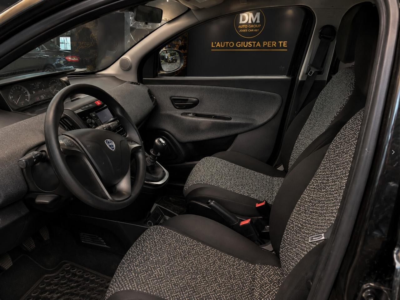 Lancia Ypsilon 1.0 FireFly 5 porte S&S Hybrid Silver Plus