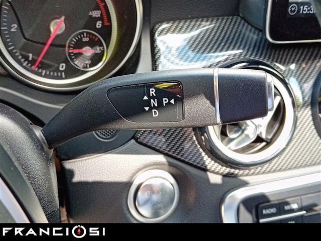 MERCEDES-BENZ CLA Shooting Brake 200 D Night edition 4Matic 7G D