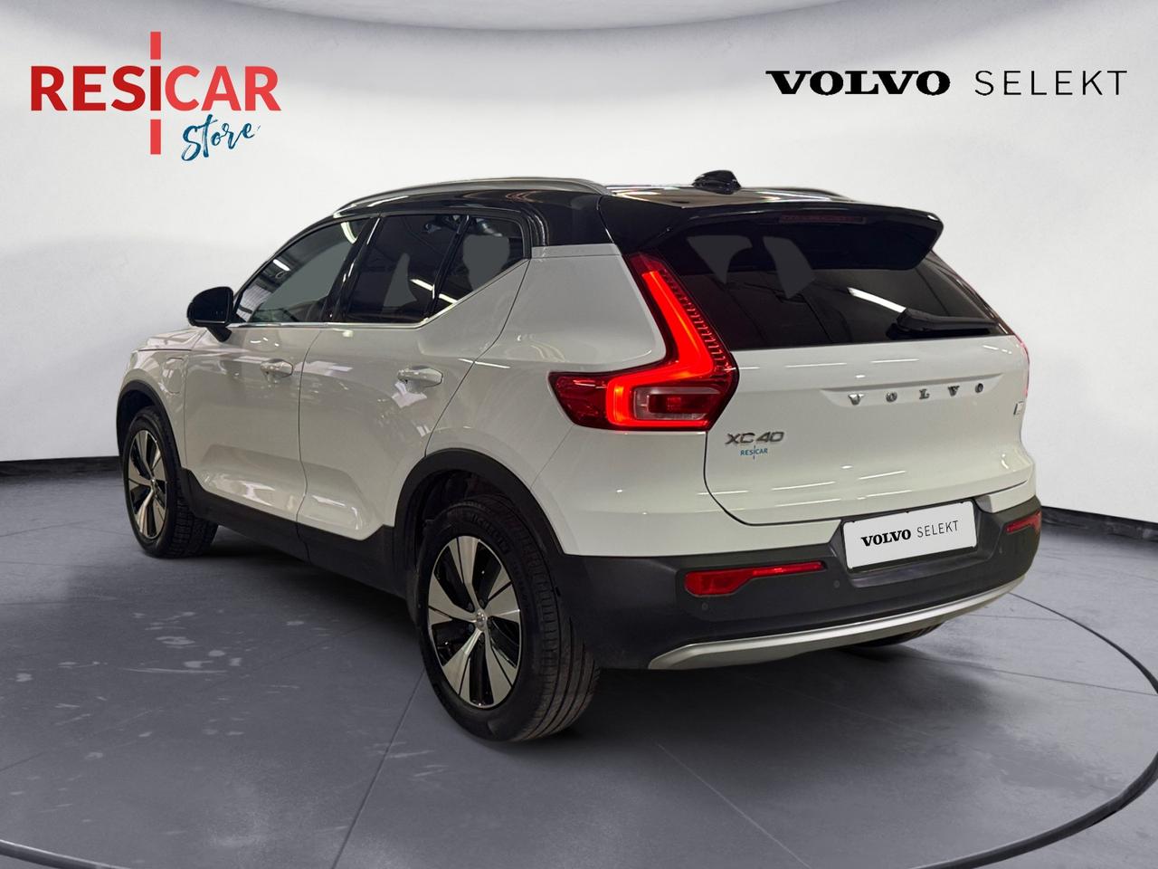 VOLVO XC40 N1 1.5 T4 plug-in hybrid Inscription Expression AUTOCARRO