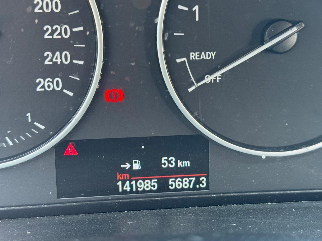 Bmw 114 114i 3p. Unique