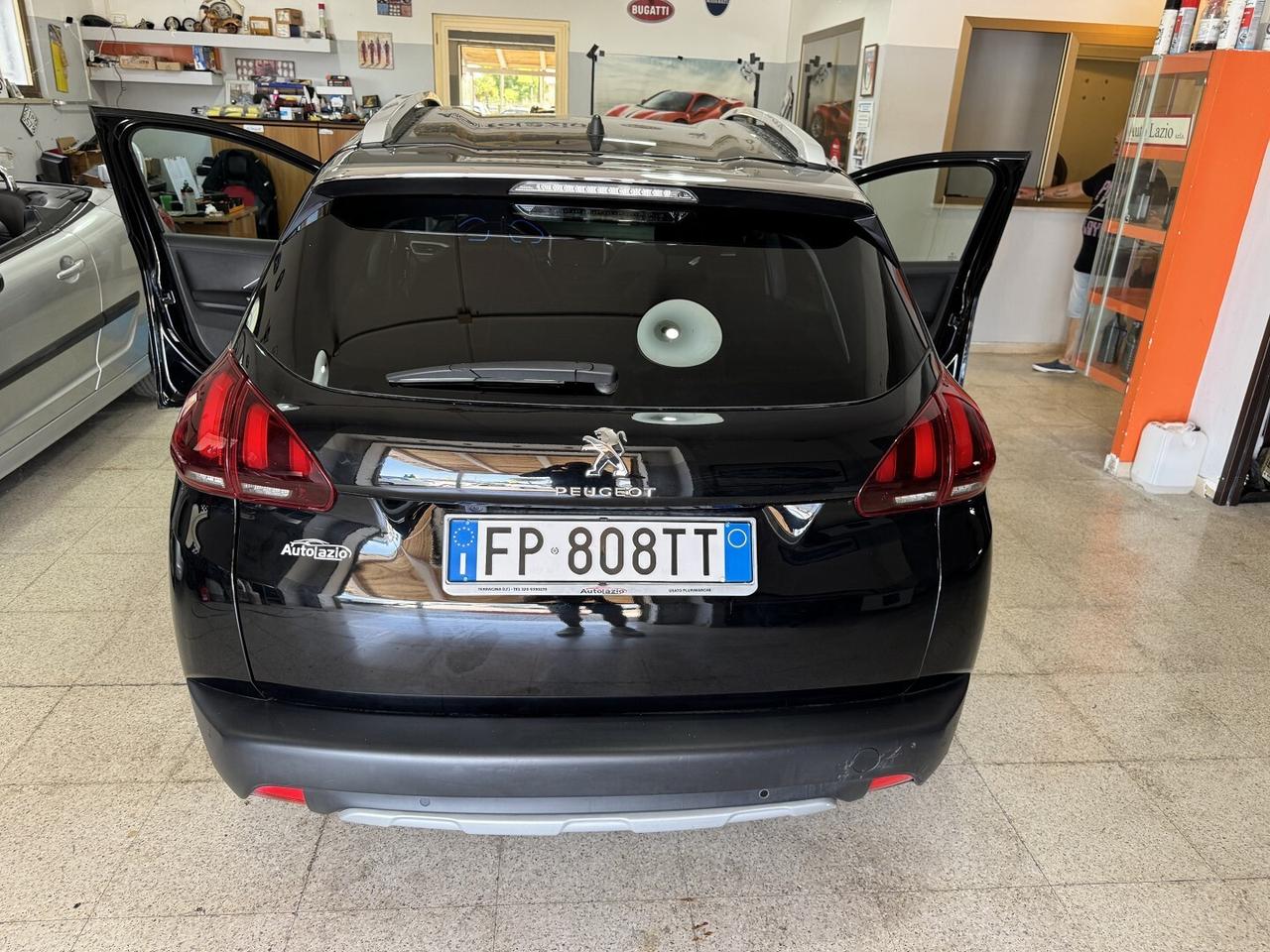 Peugeot 2008 1.2 Allure 82 cv. Navigatore 56 Mila