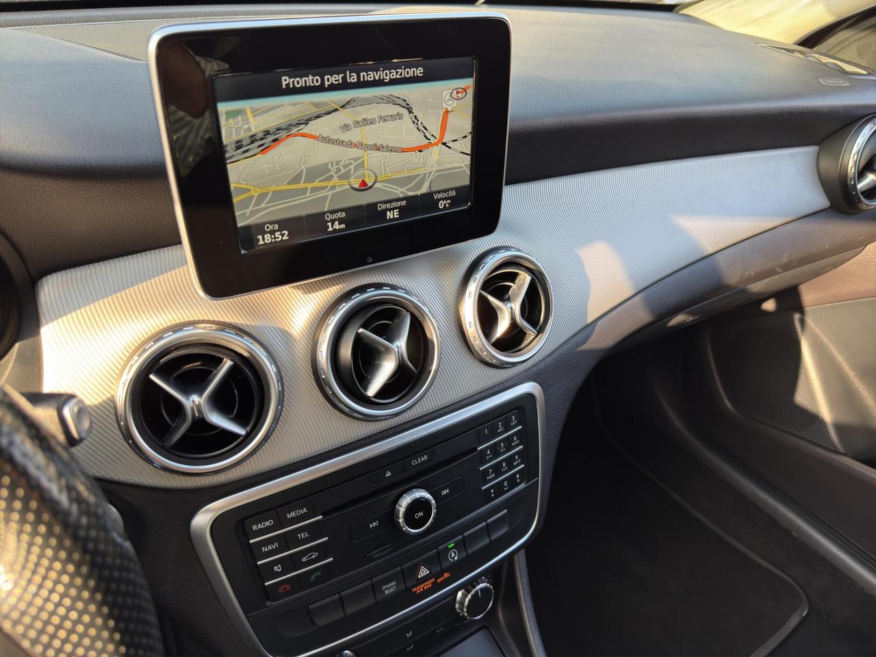 Mercedes-benz GLA 180 d 1.5 109cv Sport automatico 2016