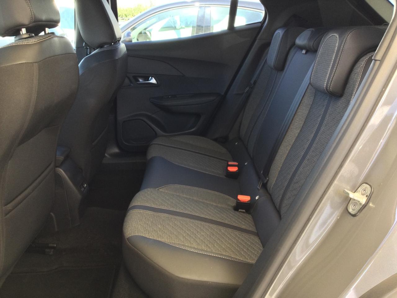 Peugeot 2008 NUOVA 2008 PureTech 100 Allure Pack