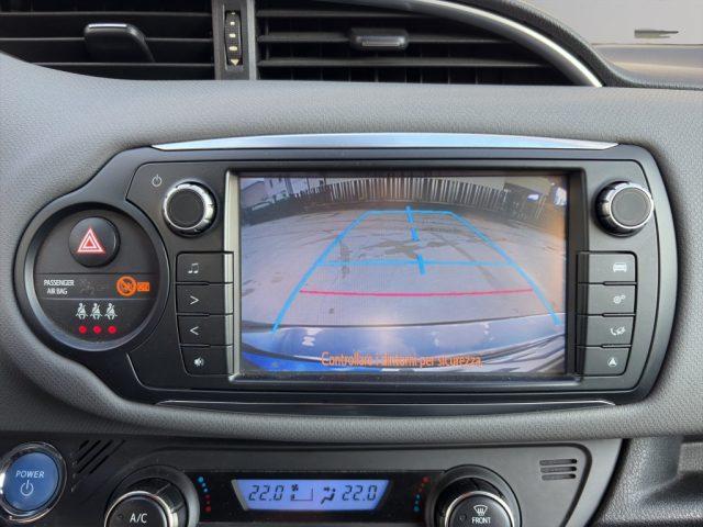 TOYOTA Yaris 1.5 hybrid business