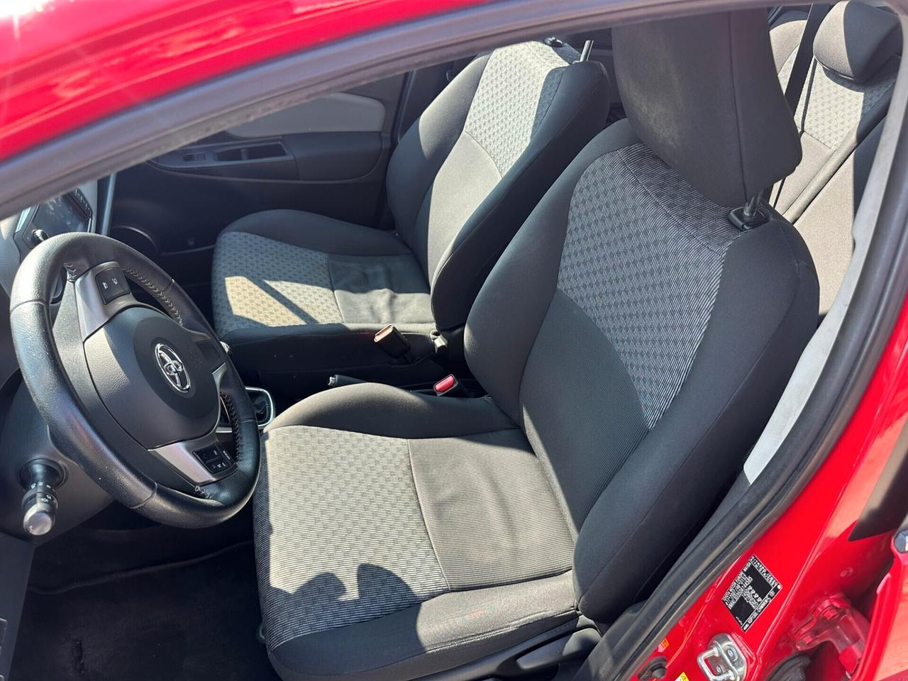 Toyota Yaris 1.0 5 porte Active