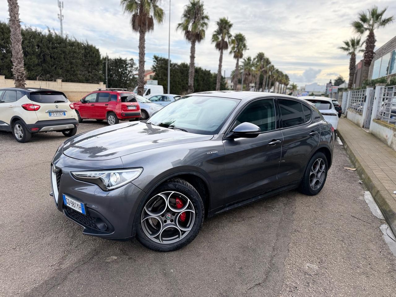 Alfa Romeo Stelvio 2.2 Turbodiesel 160 CV AT8 RWD Business