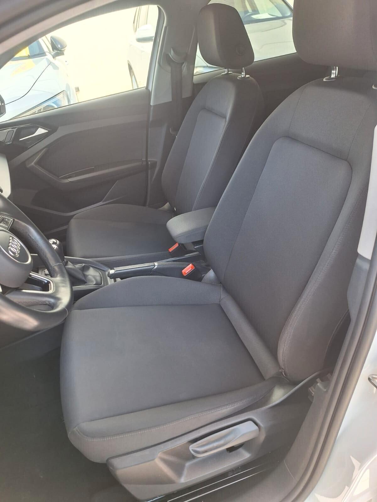 Audi A1 citycarver 30 TFSI Admired 2021