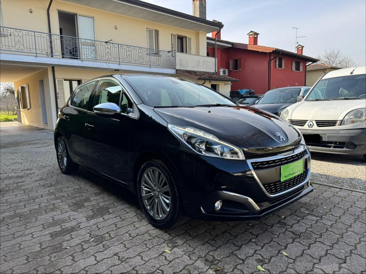 Peugeot 208 PureTech 82 Stop&Start 5 porte Allure