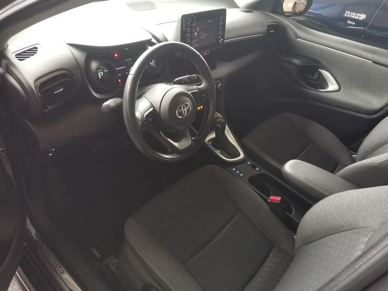 Toyota Yaris Hybrid Trend MY22