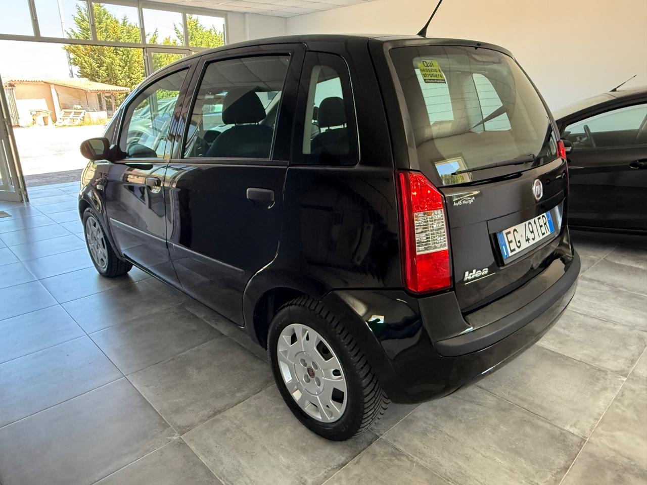 Fiat Idea 1.2 Black Label