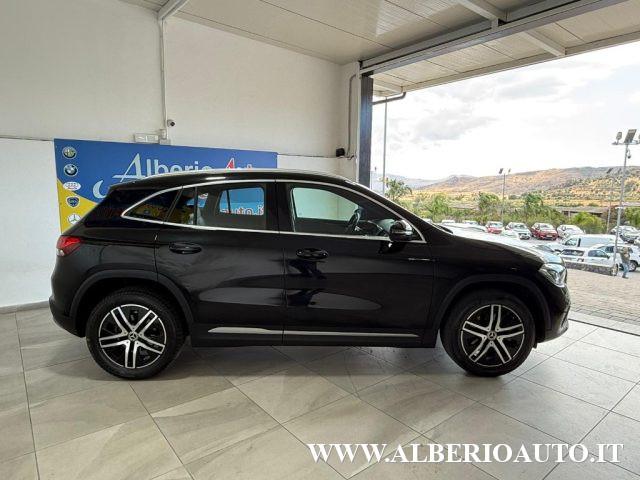 MERCEDES-BENZ GLA 200 d Automatic Sport