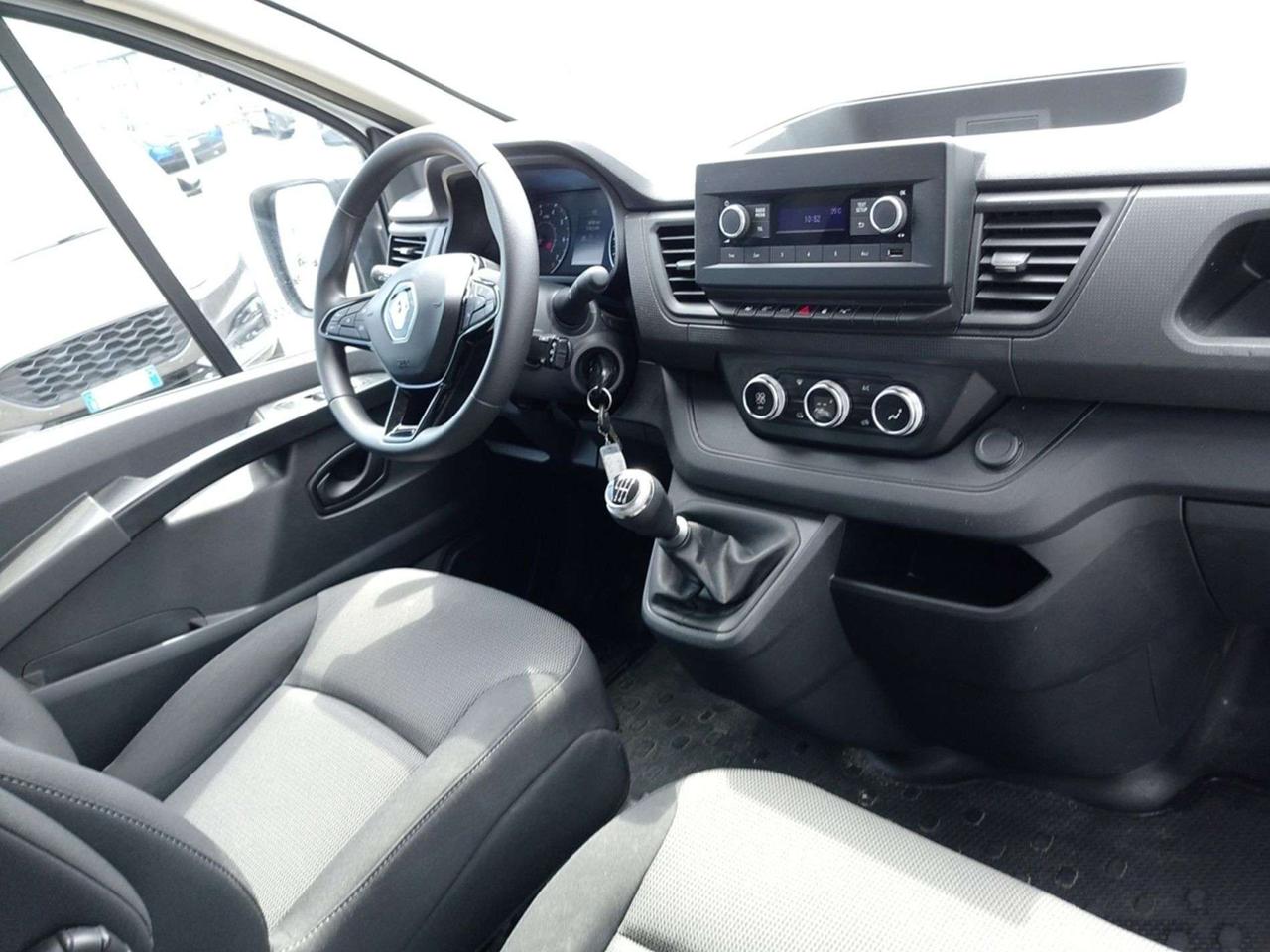 Renault Trafic RENAULT Trafic T27 2.0 dCi 150CV PC-TN Furgone St