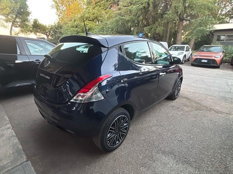 Lancia Ypsilon 1.2 69cv GPL Ecochic Silver