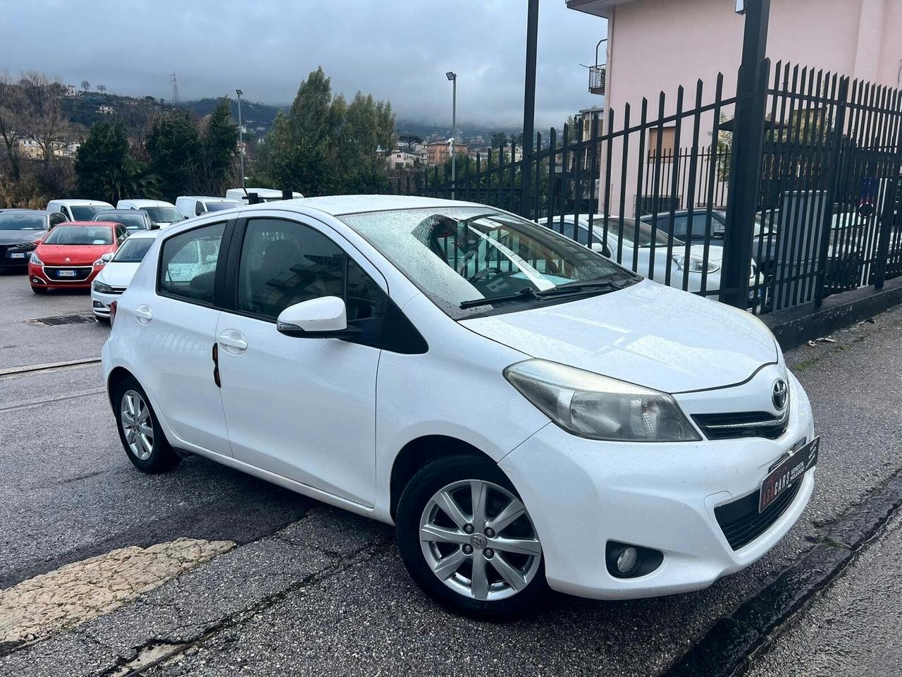 Toyota Yaris 1.4 D-4D 5 porte Lounge