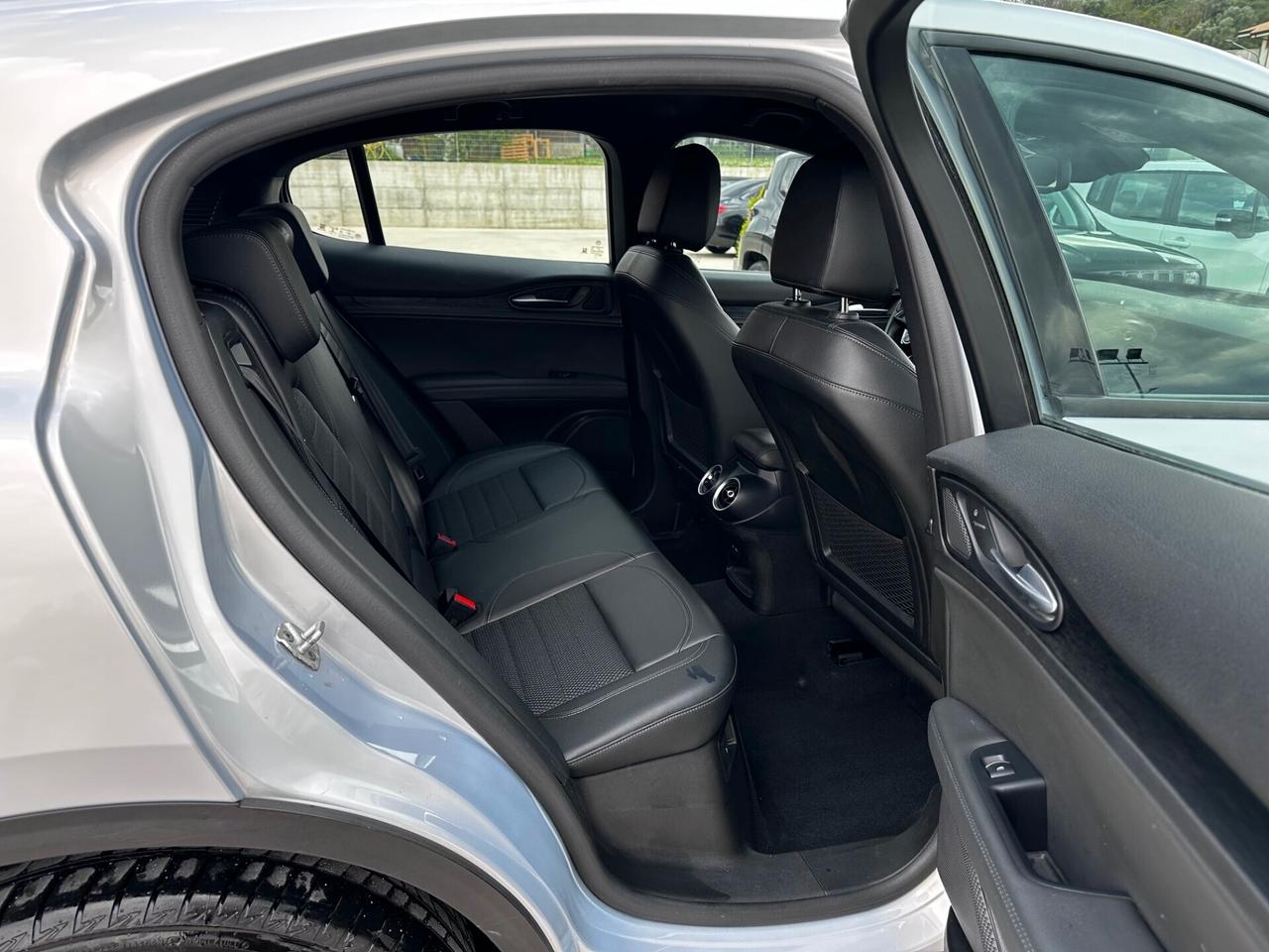 Alfa Romeo Stelvio 2.2 Turbodiesel 160 CV AT8 RWD Sprint