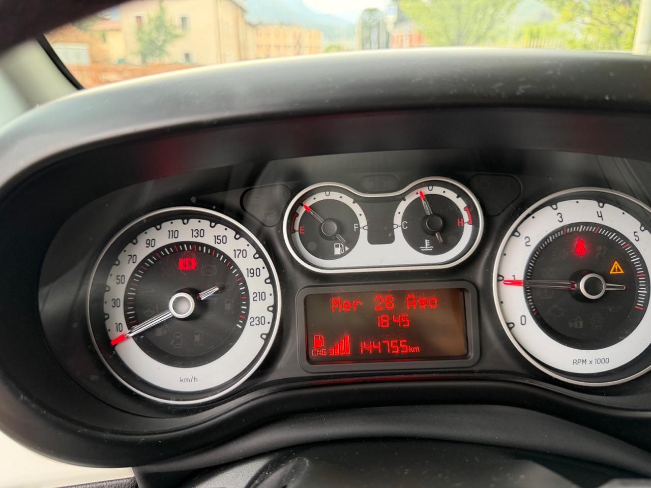 Fiat 500L 0.9 TwinAir Turbo Natural Power Lounge