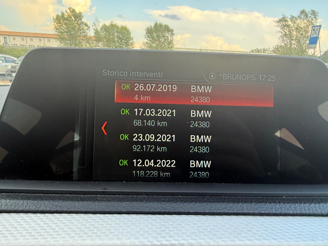 Bmw 116 116d 5p. Urban