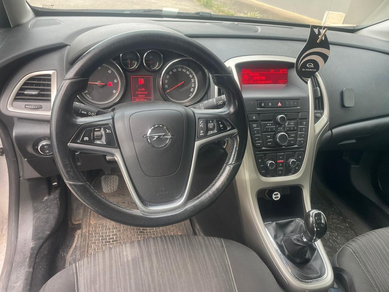 Opel Astra 1.3 CDTI 95CV S&S Sports Tourer Cosmo